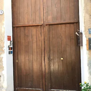  Bed & Breakfast 19